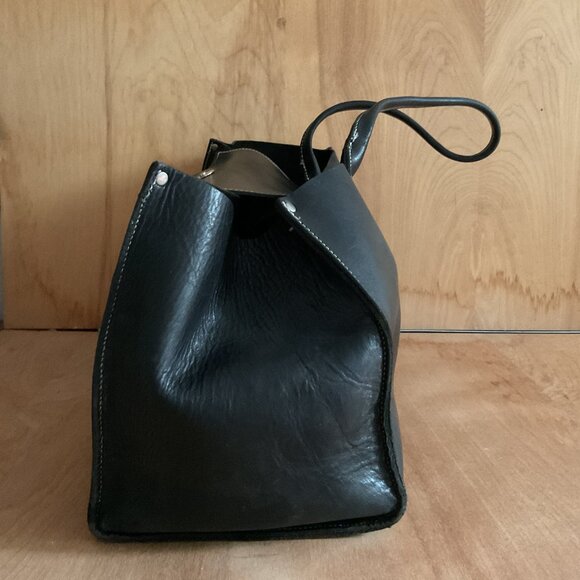 VTG Roots Black Leather Short Handle Handbag with White Stitching - Picture 13 of 13